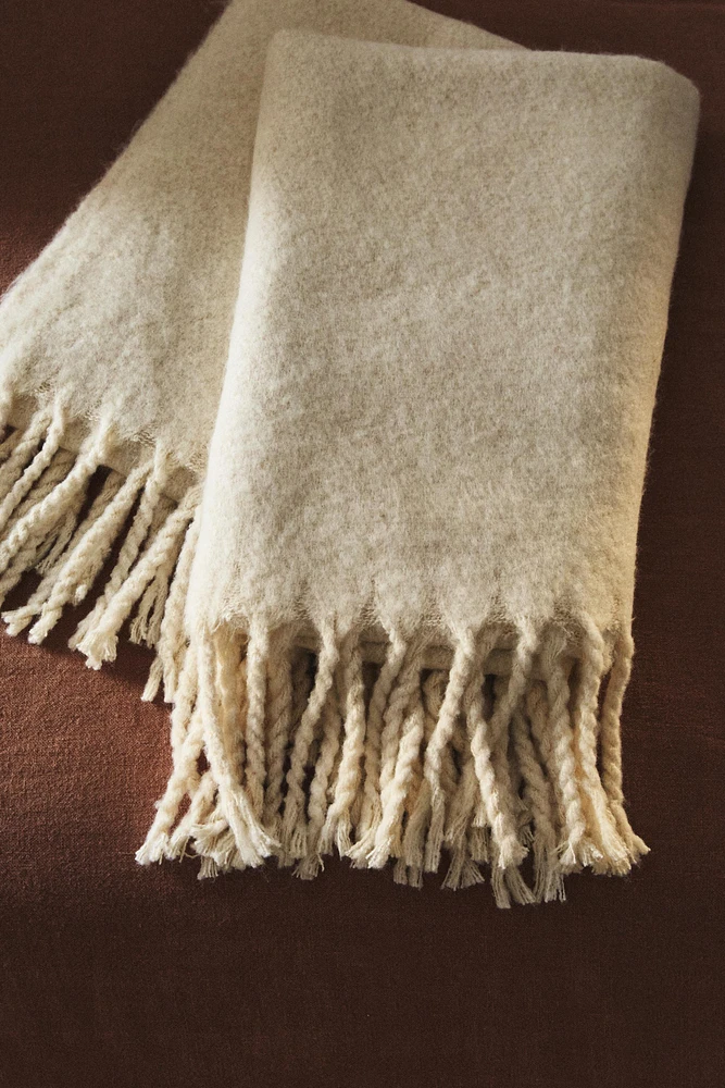 FRINGED BLANKET