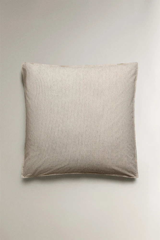STRIPED PILLOWCASE