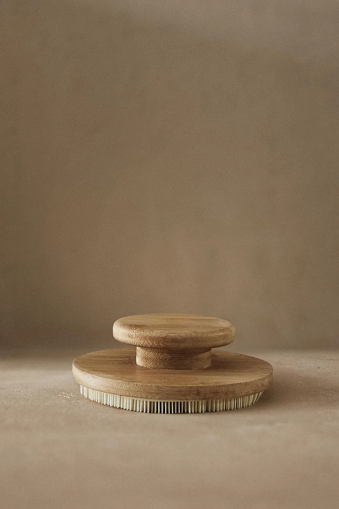 BROSSE À FRUITS ET LÉGUMES