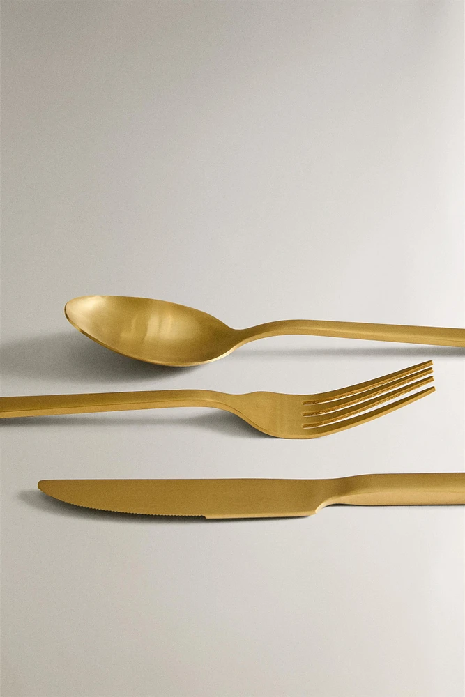 3-PIECE GOLDEN STEEL FLATWARE SET