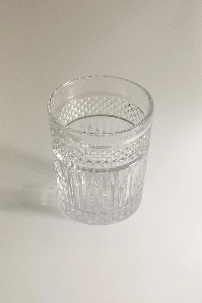 RAISED DESIGN GLASS TUMBLER