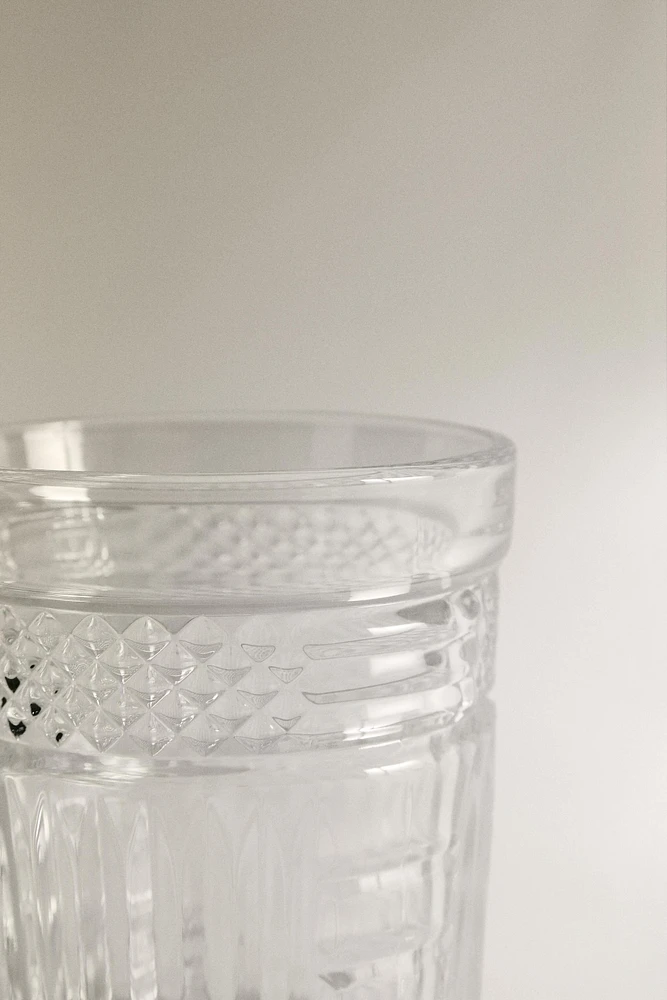 RAISED DESIGN GLASS TUMBLER