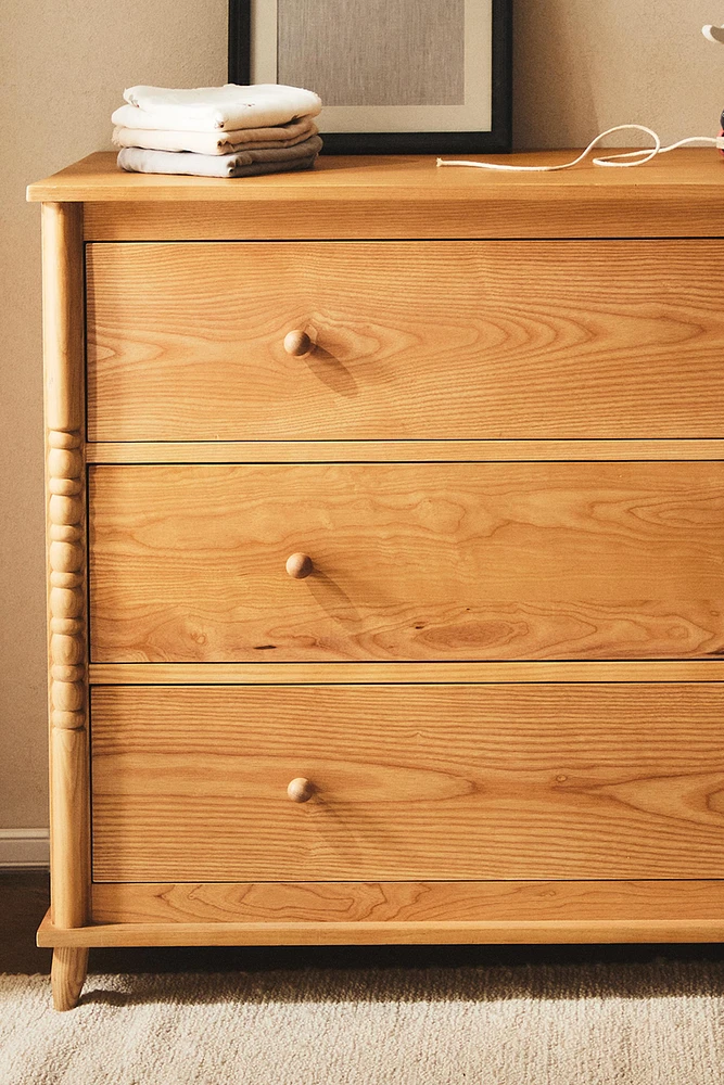 WOODEN CHEST OF DRAWERS