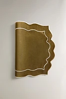 SCALLOPED PLACEMAT