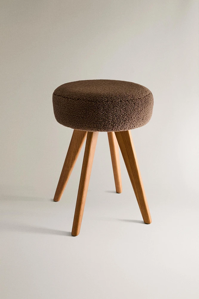 FAUX SHEARLING STOOL