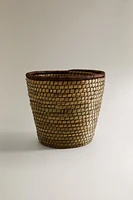 ROUND WOVEN BASKET