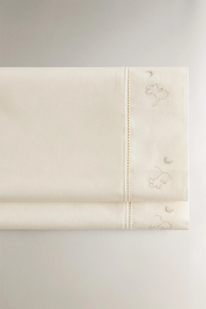 FLAT SHEET WITH EMBROIDERED MICE