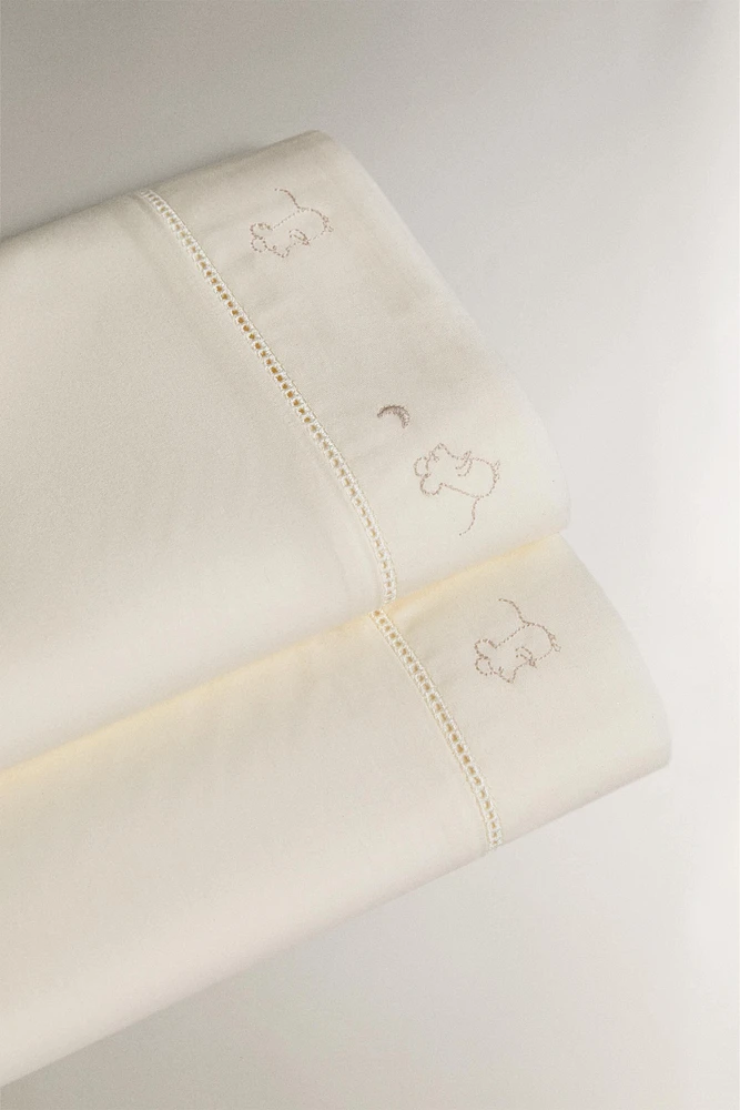 FLAT SHEET WITH EMBROIDERED MICE