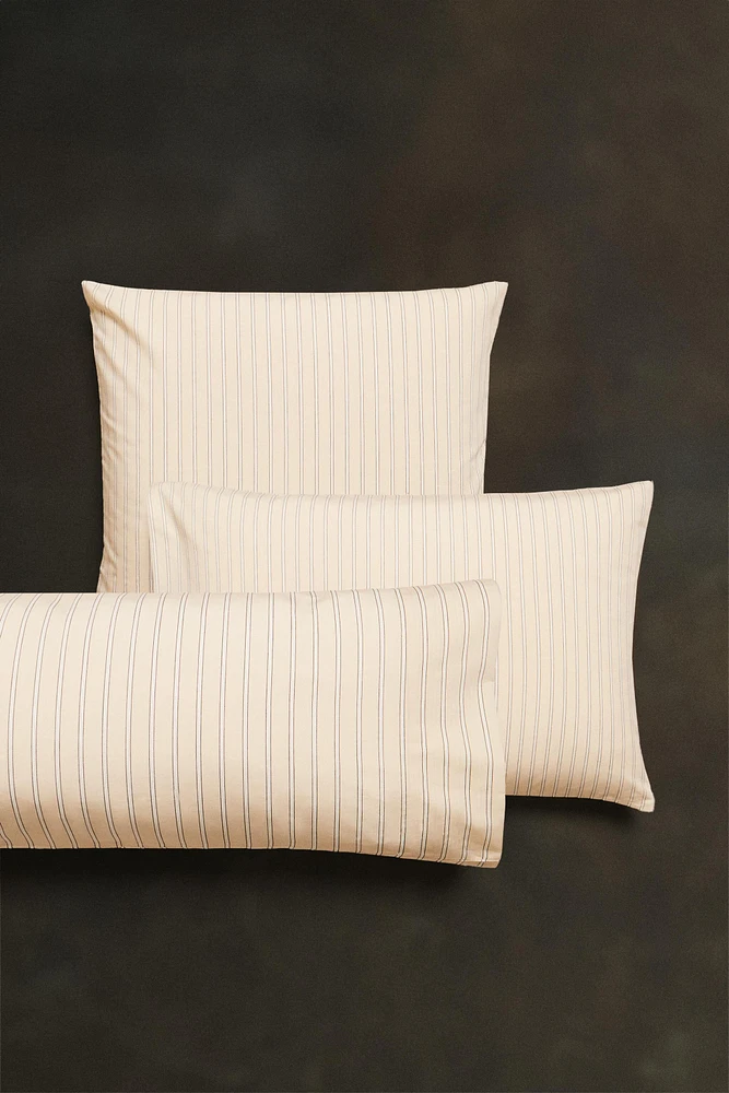 STRIPED PILLOWCASE