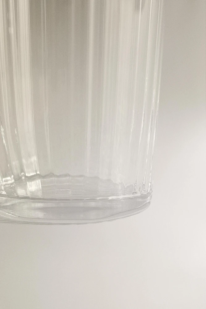 GLASS TUMBLER WITH LINES