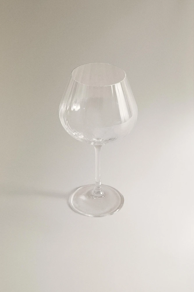 WAVY-EFFECT BOHEMIA CRYSTAL WINE GLASS