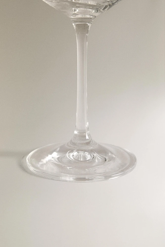 WAVY-EFFECT BOHEMIA CRYSTAL WINE GLASS