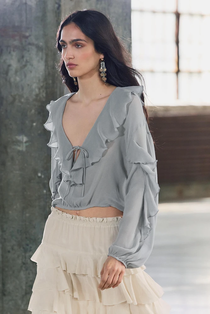 RUFFLED FLOWY BLOUSE