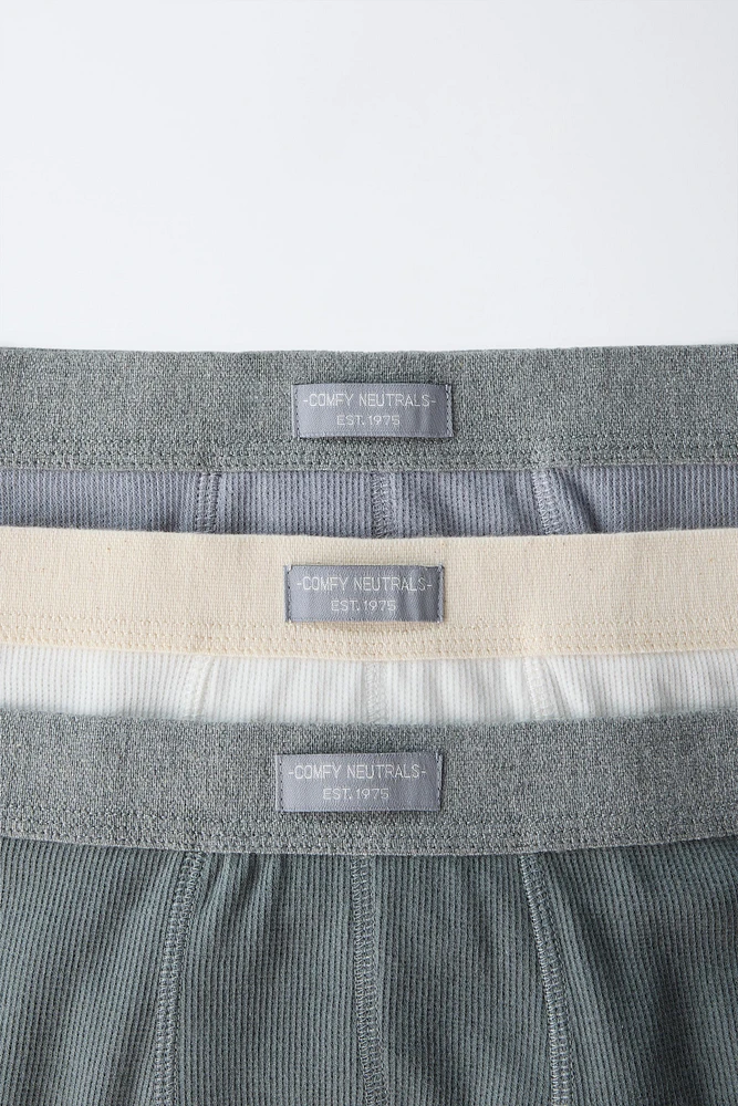 AGES 6-14/ THREE-PACK OF BOXERS WITH LABEL