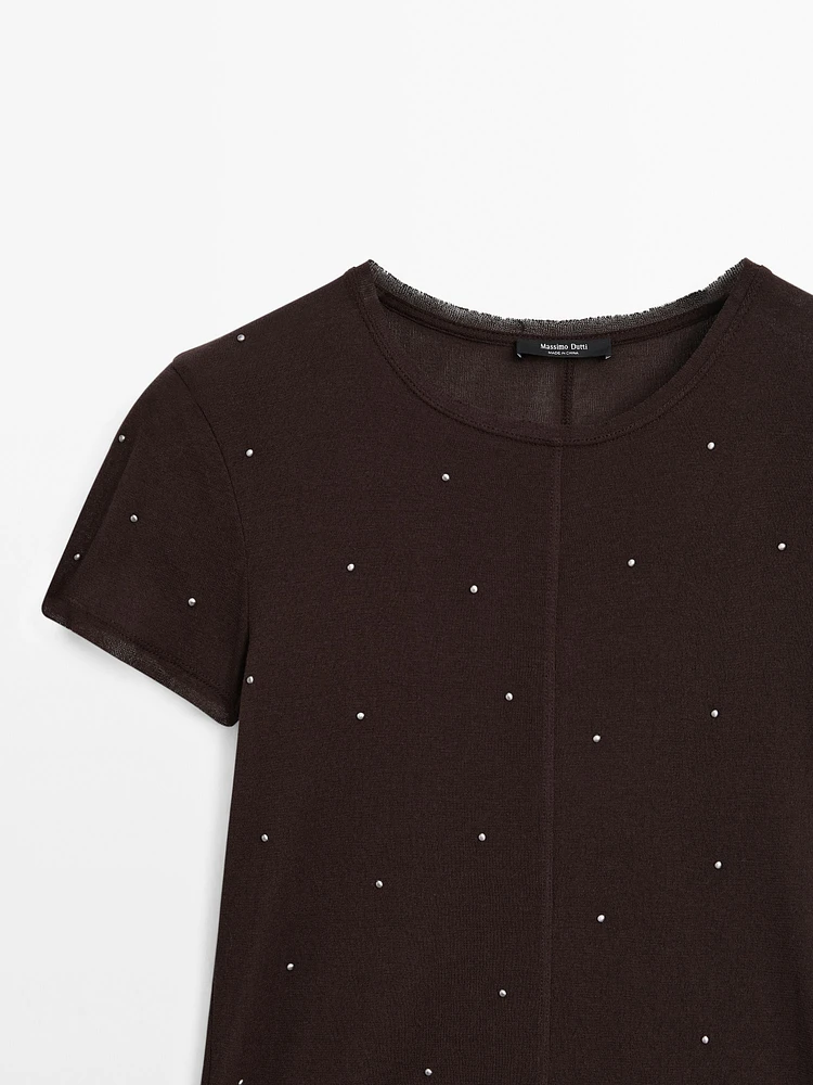 T-shirt with metal studs