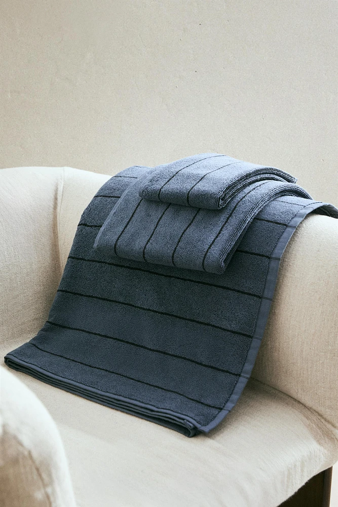 SERVIETTE DE BAIN RAYURE RÉGULIÈRE