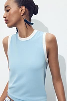 SLEEVELESS KNIT TOP