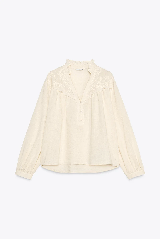 EMBROIDERED RUSTIC BLOUSE