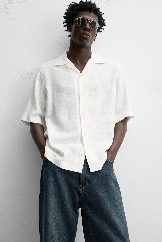 CHEMISE À COUPE DÉCONTRACTÉE