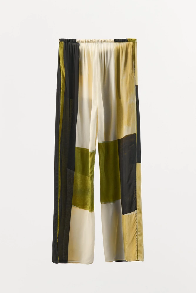 SATIN PRINTED PANTS