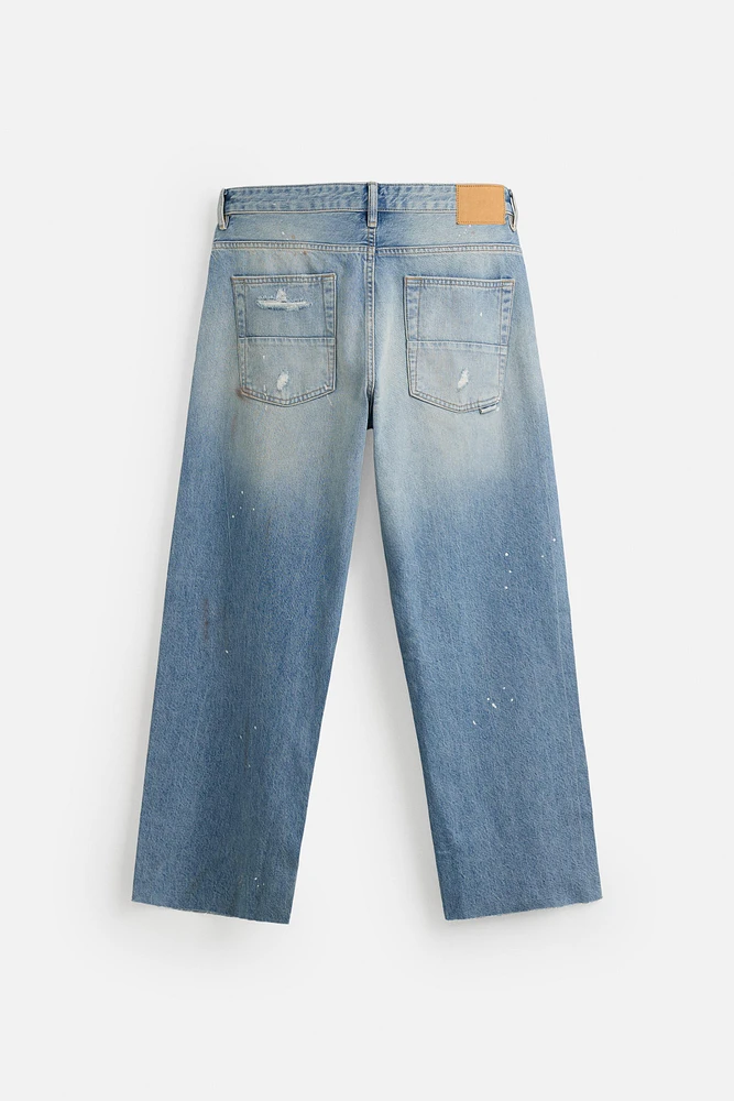 RIPPED BAGGY FIT JEANS