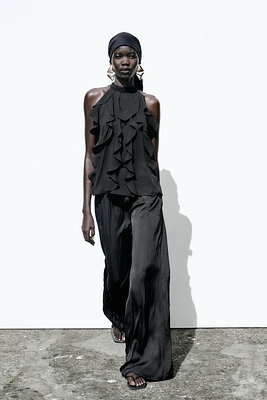 RUFFLED HALTER TOP