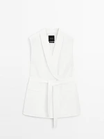 Linen blend waistcoat with tuxedo collar