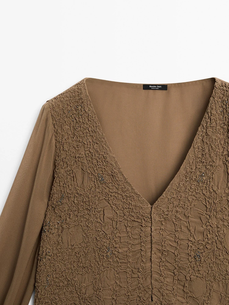 Textured shirt with ruffles