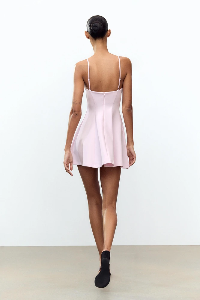 SWEETHEART NECKLINE MINI DRESS