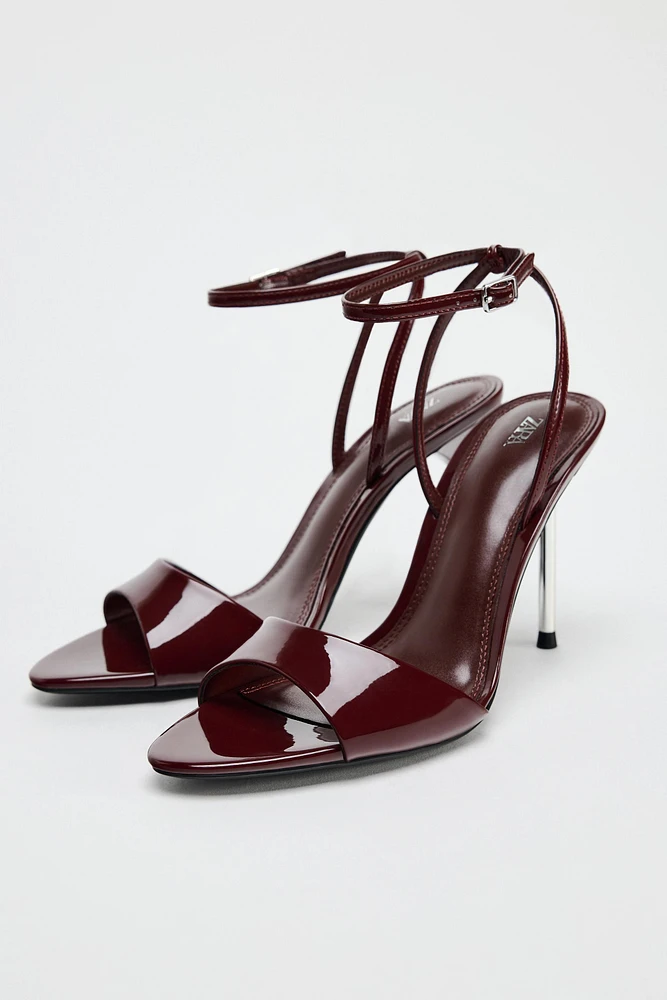 SANDALES À BRIDE ET TALONS MÉTALLISÉS