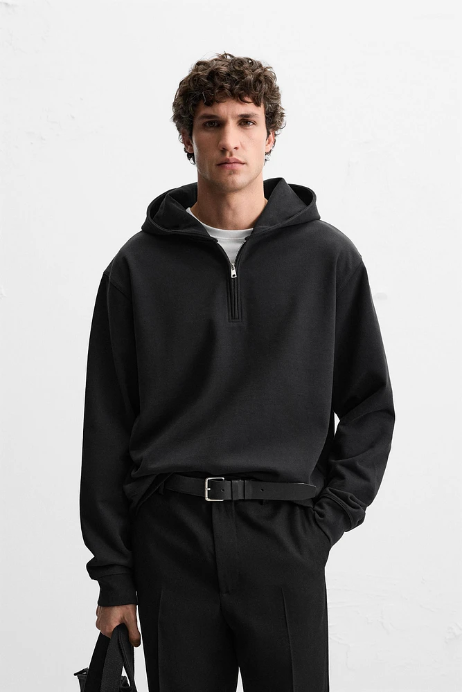 BASIC HOODED QUARTER-ZIP SWEATSHIRT