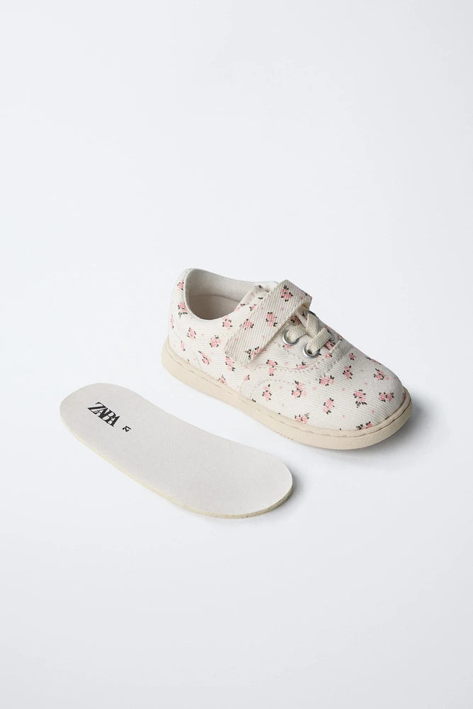 BAREFOOT FLORAL SNEAKERS