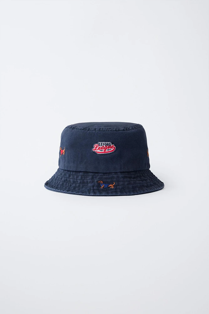 OXFORD PATCH BUCKET HAT