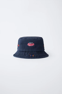 OXFORD PATCH BUCKET HAT