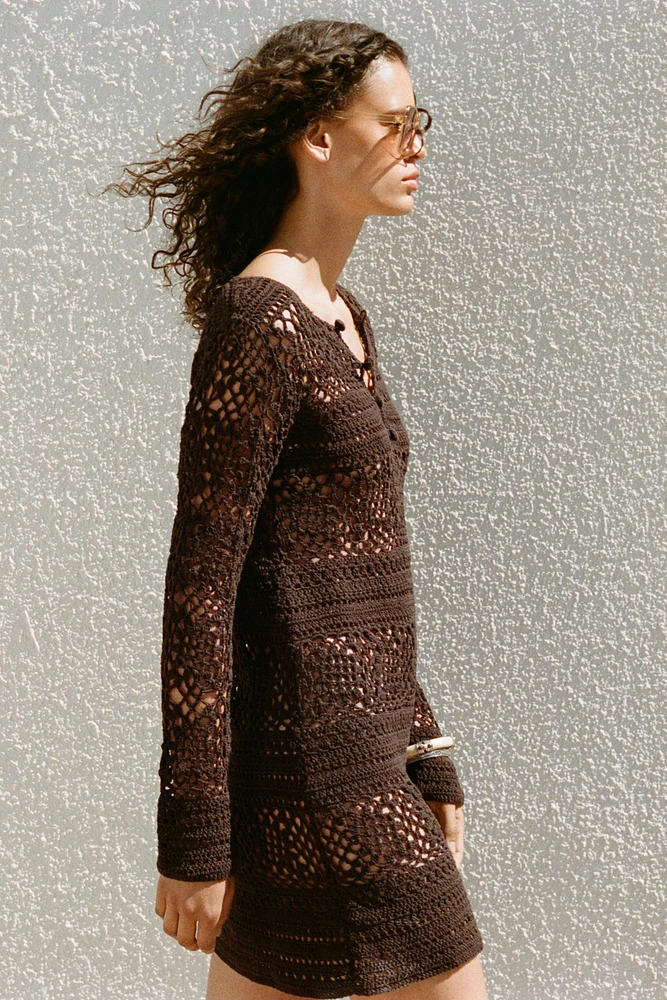 CROCHET KNIT MINI DRESS