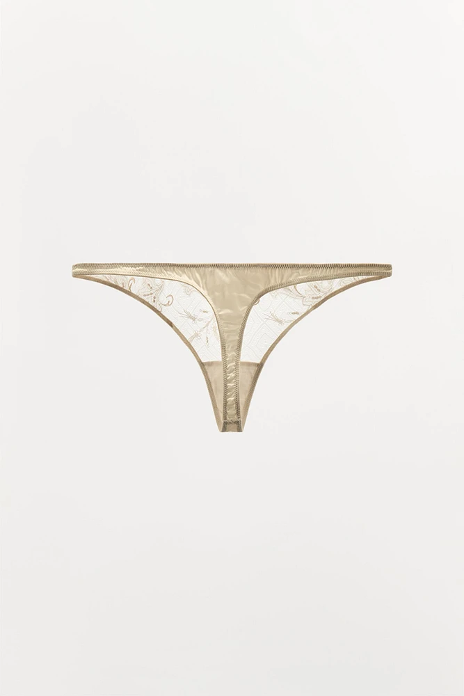 CULOTTE EN DENTELLE BRODÉE