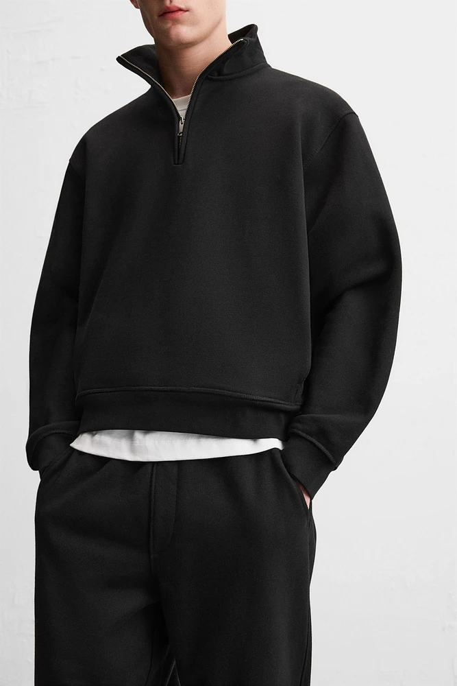 ZIPPERED COLLAR HEAVY WEIGHT SWEATSHIRT