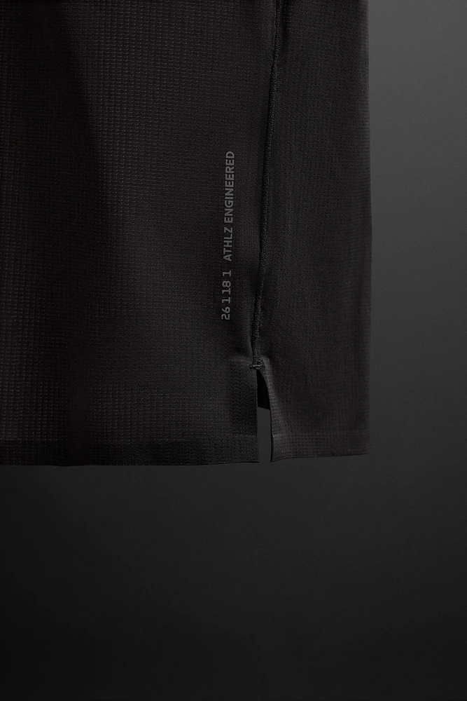LIGHTWEIGHT TECHNICAL TANK TOP
