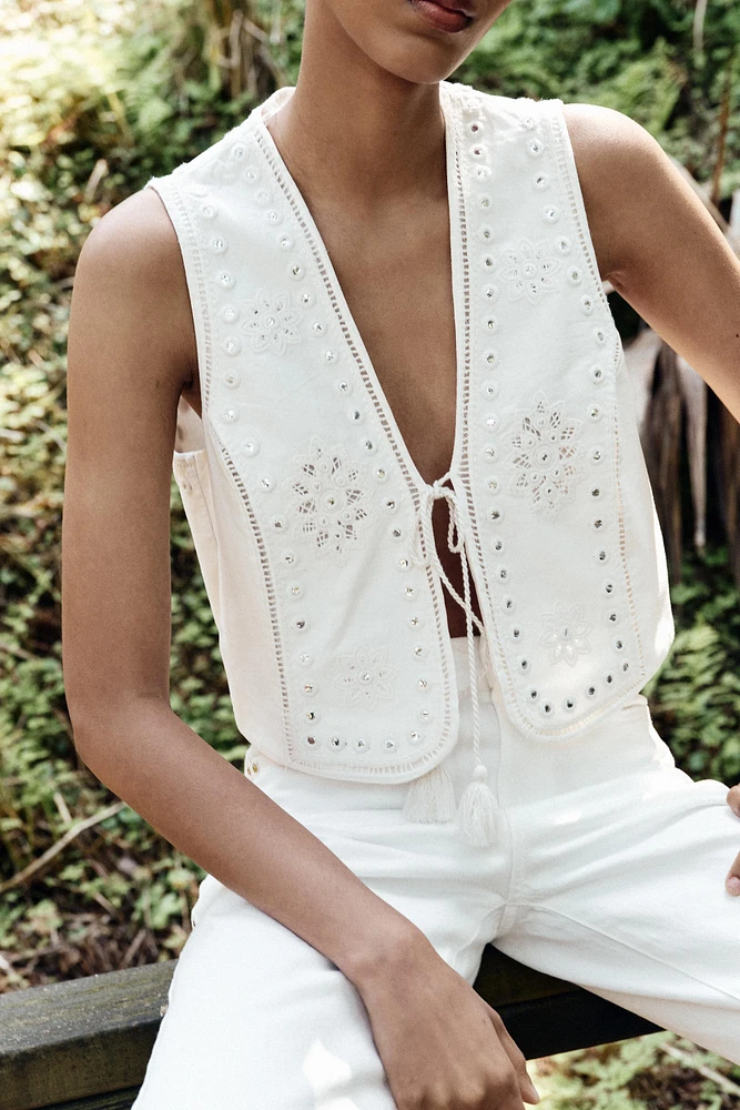 TOP GILET BRODÉ AVEC MIROIRS