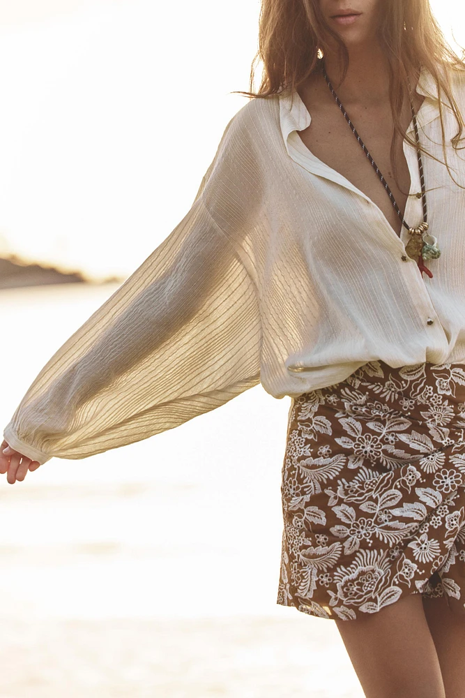 METALLIC THREAD KNOT BLOUSE
