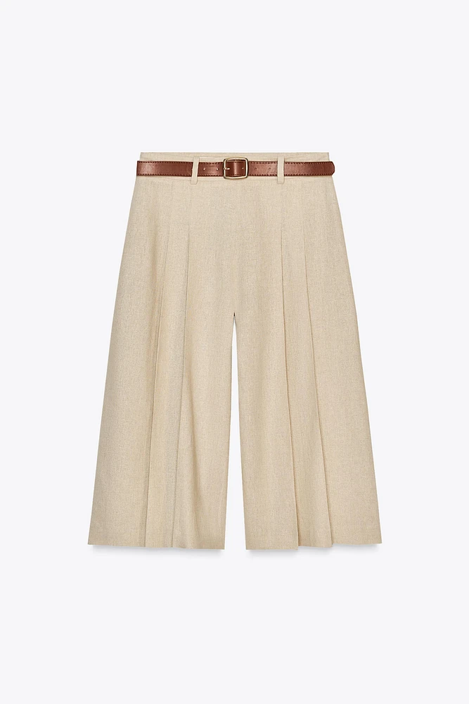 BERMUDA LONGUE AVEC CEINTURE EN LIN