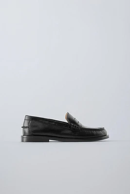 LEATHER LOAFERS