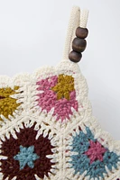 TOP EN MAILLE CROCHET À FLEURS ET FANTAISIE