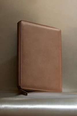 LEATHER CASE