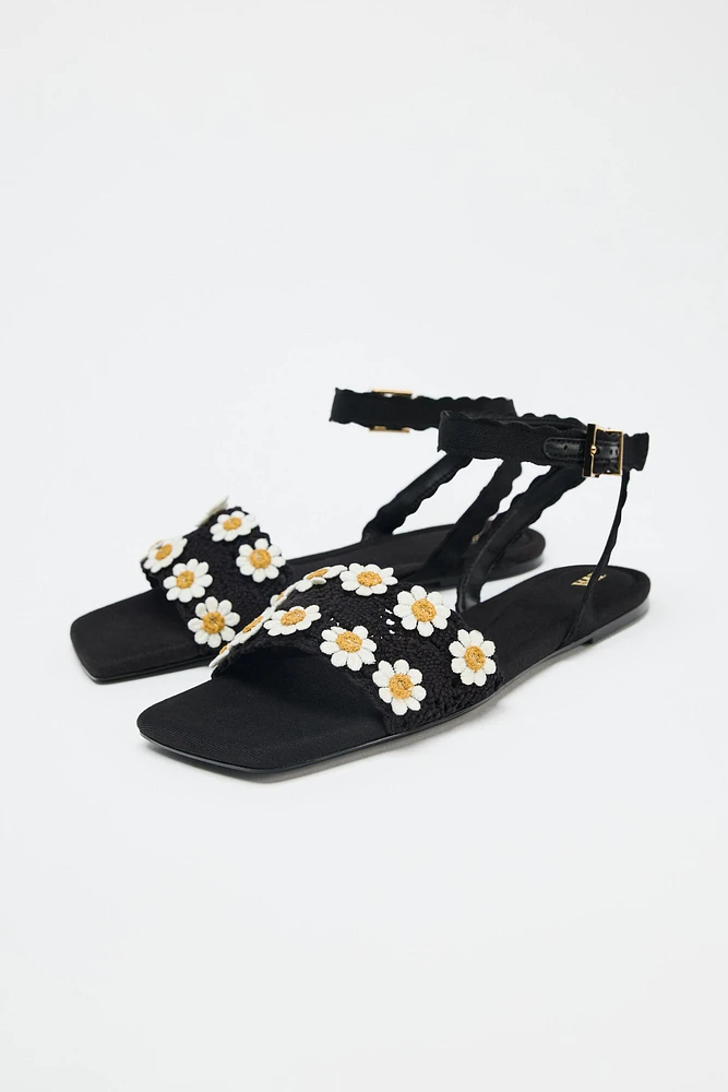CROCHET FLORAL SANDALS