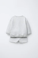 SWEATSHIRT AND BERMUDA SHORTS SET WITH APPLE PATCH