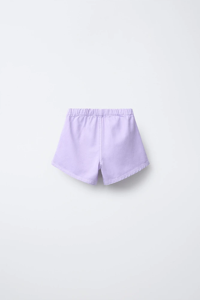 BERMUDA EN JEAN À PINCES