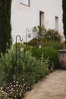 OUTDOOR TEALIGHT HOLDER WITH METAL STAND
