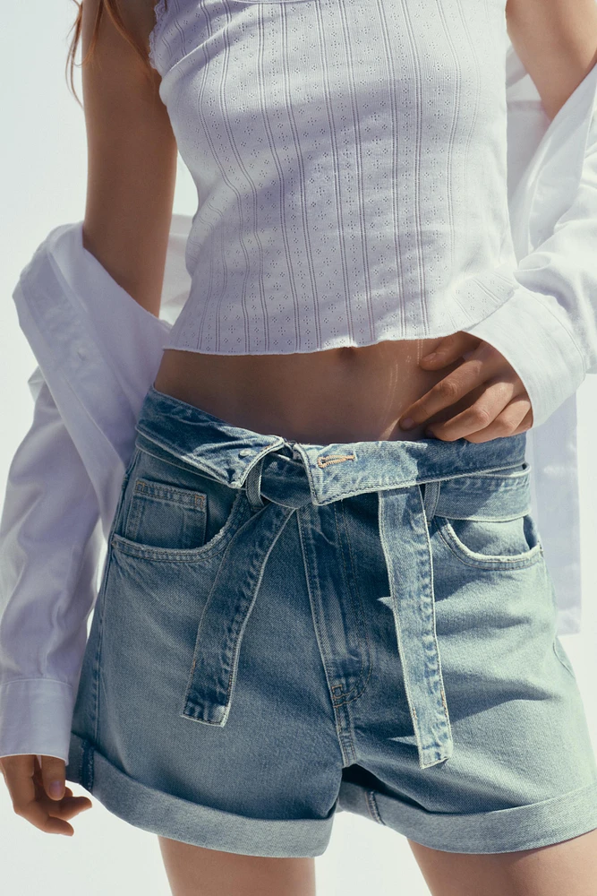 SHORT EN JEAN TRF CEINTURE