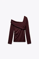 ASYMMETRIC NECKLINE TOP